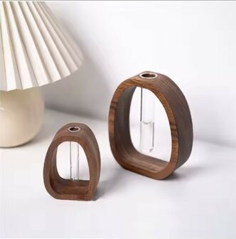 Elegante Japandi Hydrocultuur Vaas van Walnoothout &ndash; Strak en Tijdloos Design 